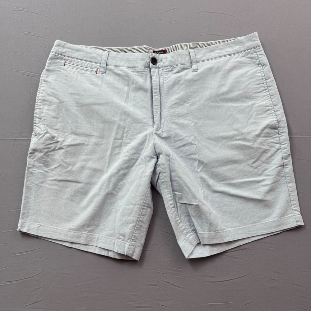UNTUCKit Mens Light Blue Chino Shorts Size 42 Stretch Cotton Blend Flat Front